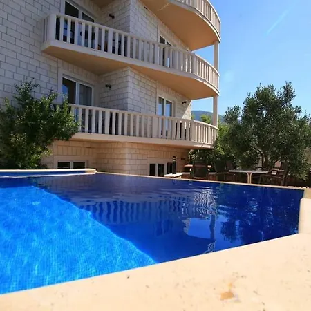Hotel Villa Dzamonja-3